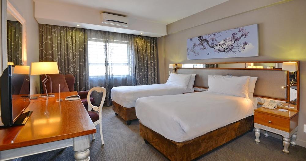 Fortis Hotel Manor פרטוריה מראה חיצוני תמונה