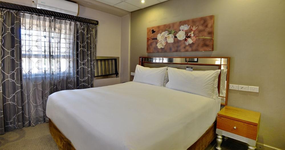 Fortis Hotel Manor פרטוריה מראה חיצוני תמונה
