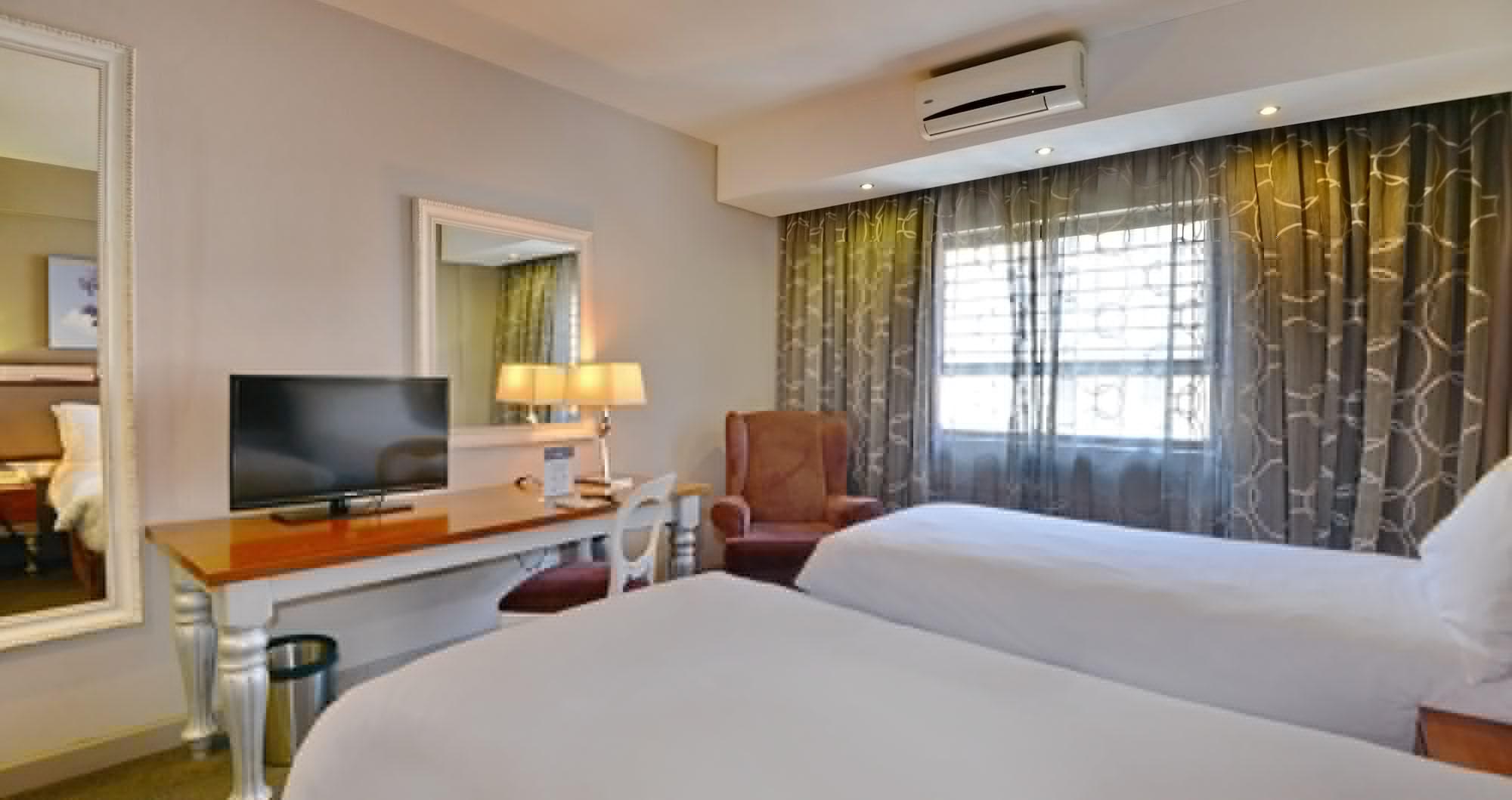 Fortis Hotel Manor פרטוריה מראה חיצוני תמונה